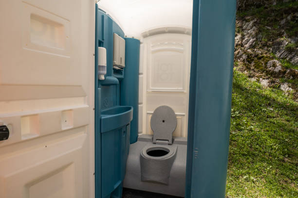 Best Portable toilet rental cost  in Bridgeport, NE